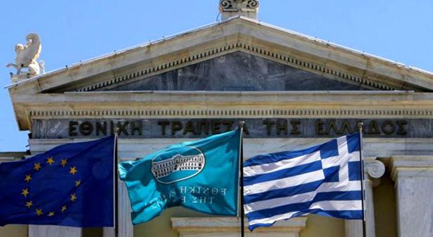 Grecia, Fitch avverte sui rischi nonostante l'accordo con i creditori