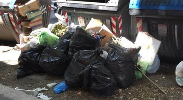 Giunta Raggi, dai trasporti ai rifiuti: l'Authority boccia i servizi di Roma