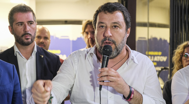 Salvini, annullato il viaggio a Mosca: «Deciso con i leader della Lega dopo le reazioni del governo»