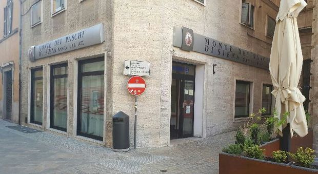 Rieti, il Monte dei Paschi lascia il centro storico: filiale accorpata a quella di Piazza Tevere