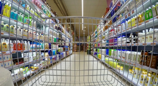 Possagno perde l'unico supermercato per le spese bisogna spostarsi a Cavaso (Foto di Marco Pomella da Pixabay)