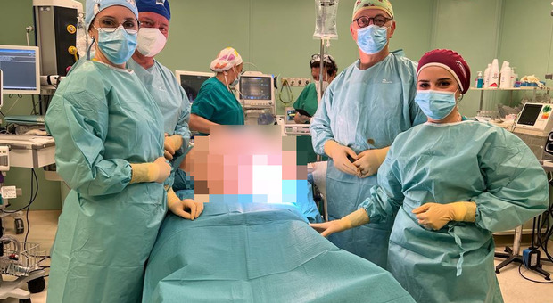 Tumore ginecologico di 45 kg asportato al San Filippo Neri, intervento chirurgico da record