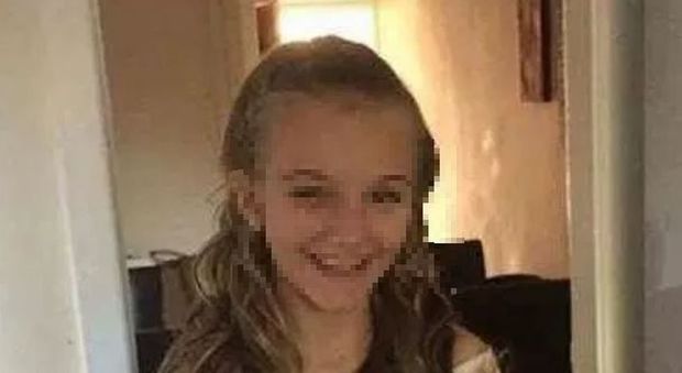 Jessica, morta impiccata a 12 anni nella sua cameretta: aveva scritto "RIP" sul tallone e pubblicato la foto sui social