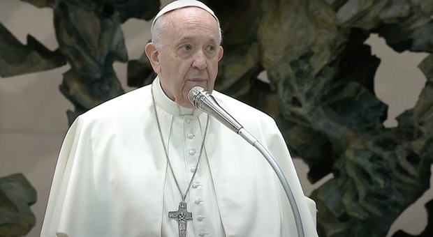 Papa Francesco sprona i cristiani a difendere i «valori non negoziabili» ma con moderazione e temperanza