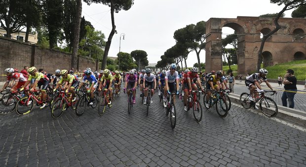 Il Giro d’Italia torna con Tim Vision su Eurosport Player e il grande sport si tinge di rosa