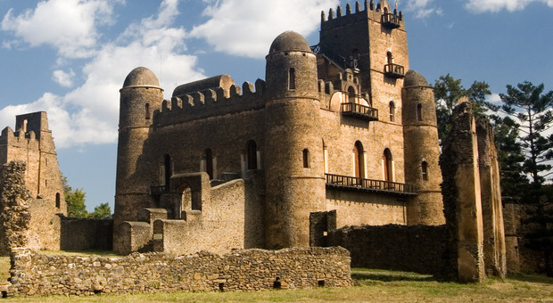 Cerca restauratori per il suo castello: tedesco truffato a Roma per 500mila euro