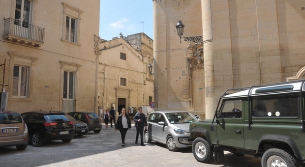 Troppo auto nel centro storico: Lecce bocciata dai turisti