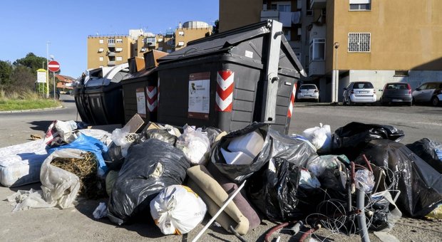 Tari Roma, è svolta: cittadini rimborsati per il caos raccolta