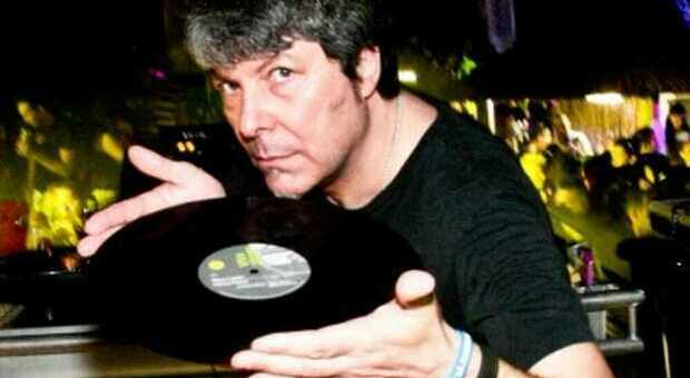 Claudio Coccoluto morto a 59 anni. Il dj italiano famoso nel mondo lottava contro un brutto male