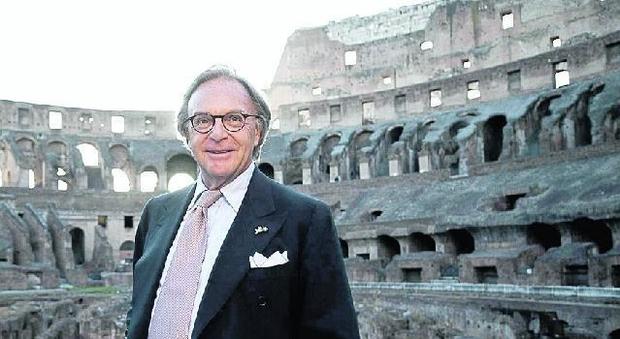 Il Colosseo torna a splendere grazie a Della Valle. Renzi: «Presto l'apertura al pubblico»