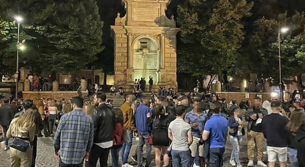 Roma, movida violenta: a piazza Trilussa arrestati 4 giovani per rissa a notte fonda