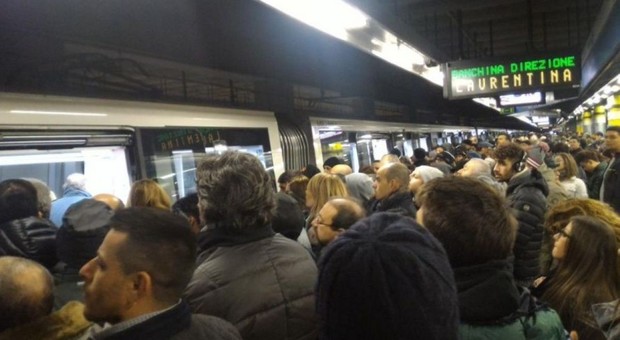 Roma, le metro B e B1 si fermano per un guasto: servizio in graduale riattivazione