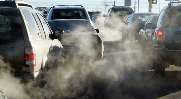 Roma, allarme smog da tre settimane: domani il picco, pronto il blocco auto