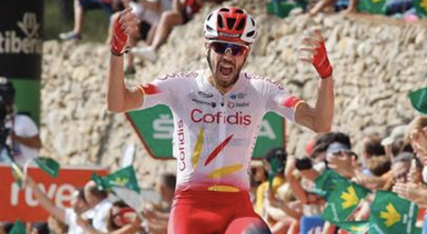 Vuelta, Teuns ribalta la classifica e diventa leader: ko Uran e Roche