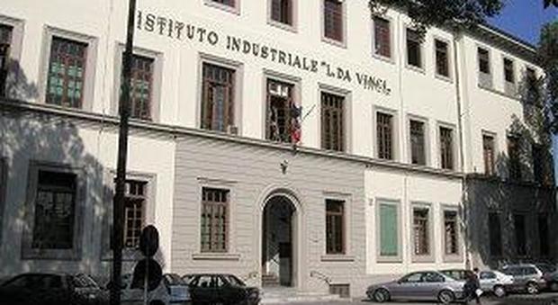 Firenze, spinello sintentico prima di scuola: 15enne finisce all'ospedale