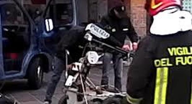 Allarme bomba in centro storico per un trolley lasciato incustodito