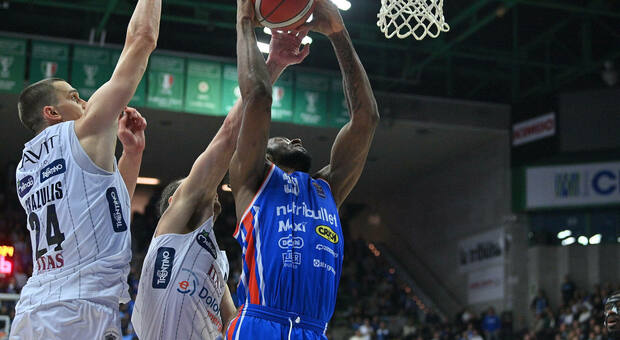 Basket serie A, Brescia consolida il primato. Bologna cade in casa, Milano si rialza