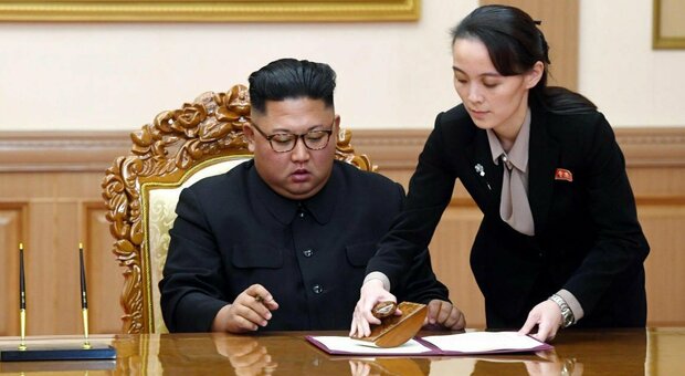 Corea del Nord, il mistero di Kim Jong un: il dittatore cede i poteri alla sorella