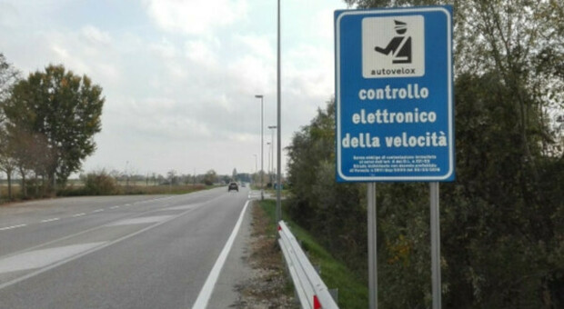 Ex statale Sorrentina, a Vico Equense attivato controllo elettronico di velocità