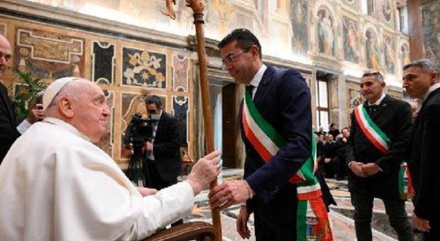L'incontro tra sindaco e Papa Francesco