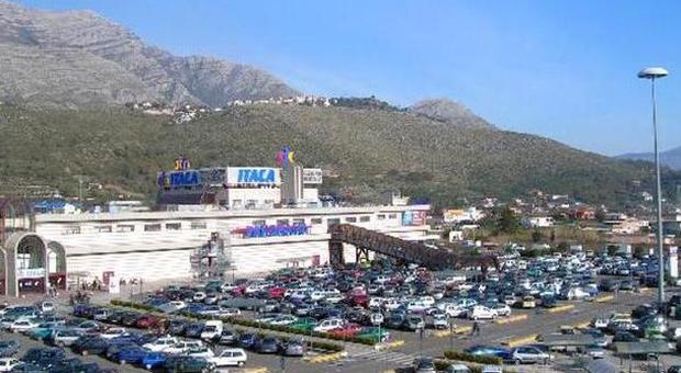 Il Centro commerciale Itaca a Formia