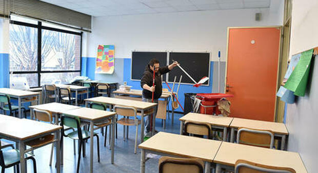 Milano: solo 6 classi elementari restano fuori, ma le cattedre vuote sono 5.016