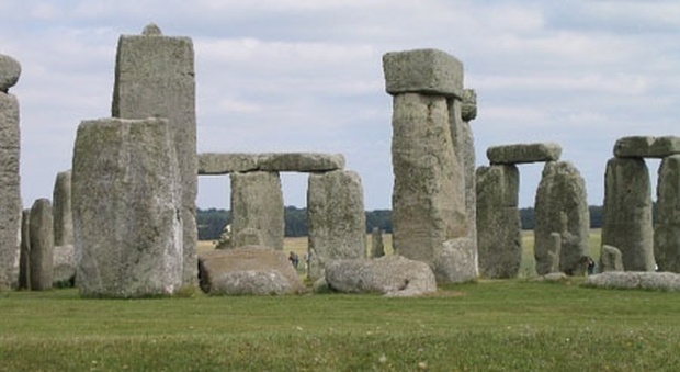 Stonehenge, trovato nuovo sito neolitico: anello di monoliti vicino allo storico luogo sacro