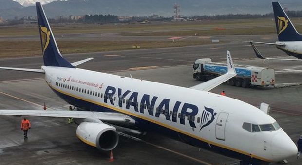 Ryanair, estende periodo riduzione operativi fino al 9 aprile
