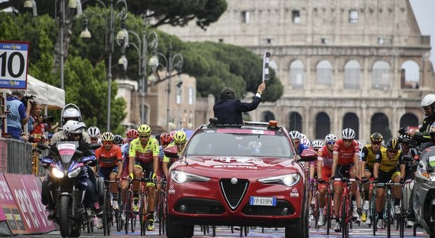 Giro d'Italia: «A Tor Bella Monaca non si passa», a rischio la tappa romana