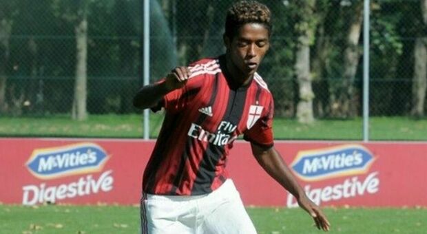 Visin Seid morto a 21 anni a Nocera: è un giallo il suicidio del calciatore