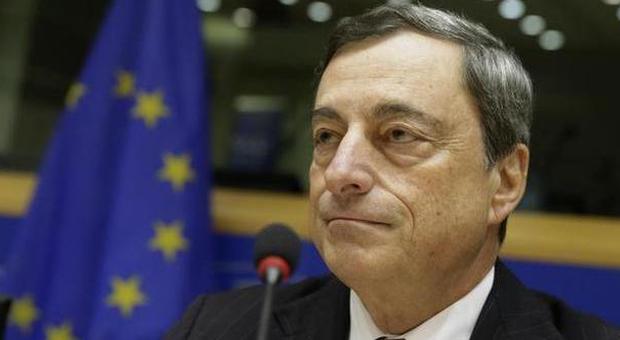 Draghi: "Poche riforme e disoccupazione, no all'austerity. Bce pronta all'acquisto di bond"