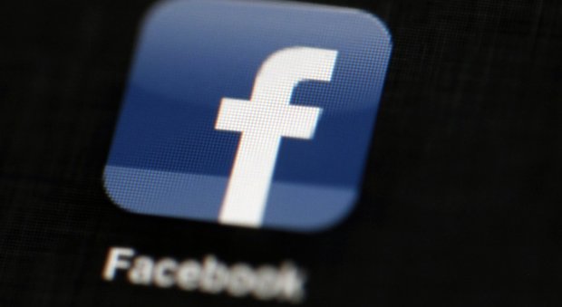 Facebook: «Raddoppieremo addetti per fermare la violenza online»