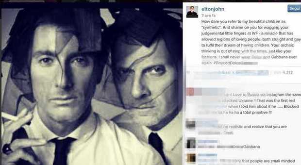 Elton John, guerra a D&G sulle adozioni gay: "Vergognatevi". Gabbana risponde: "Fascista". Ma poi...