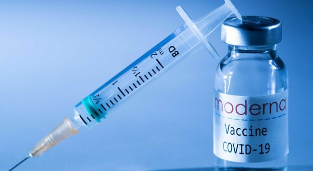 Vaccino Covid, il risiko europeo: all'Italia il 13,6% dei contratti