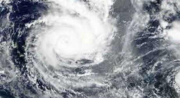 Medicane, il ciclone con la potenza di un uragano che sta devastando Calabria e Sicilia