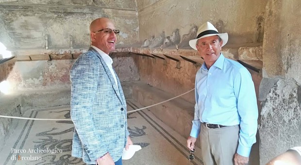 Ercolano, l'ambasciatore degli Stati Uniti in visita al parco archeologico