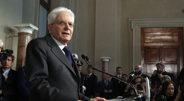 Mattarella parlerà agli italiani: governo di tregua in salita