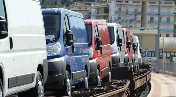 Fiat assume 500 giovani in Abruzzo per aumentare la produzione del Ducato