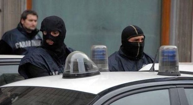Maxiblitz contro la 'ndrangheta: 40 arresti, i carabinieri hanno filmato anche le cerimonie di affiliazione