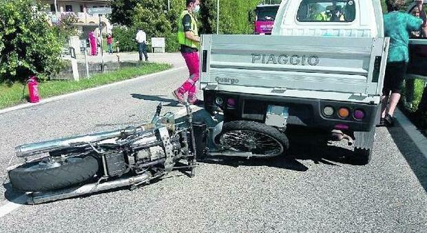 Investe e ammazza un motociclista: preso a Brescia il camionista pirata