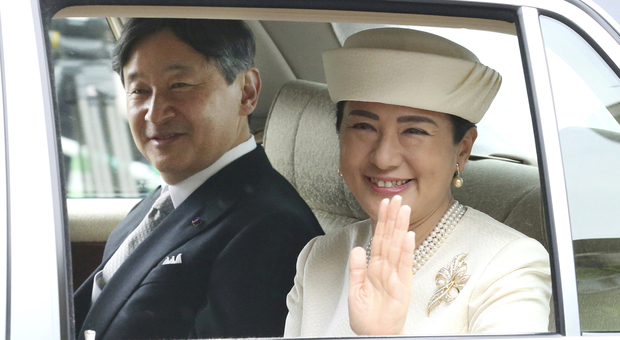 L'intronizzazione di Naruhito, nuovo imperatore del Giappone dopo l'abdicazione del padre Akihito: nasce l'era Reiwa