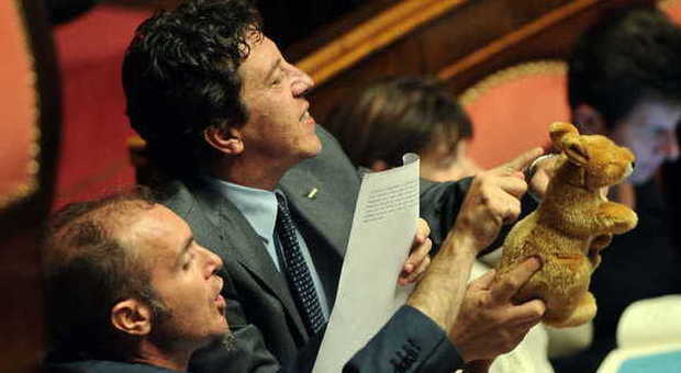 Emendamenti, stop al Senato elettivo Renzi: andremo avanti a tutti i costi