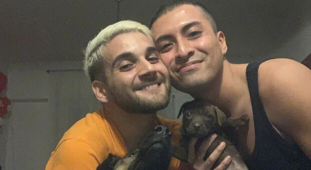 Prenestino, gay pestati: caccia agli autori del raid nelle chat dei cellulari