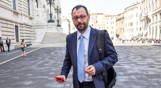 Patuanelli: «Stop a mutui, bollette e tributi in tutta Italia»