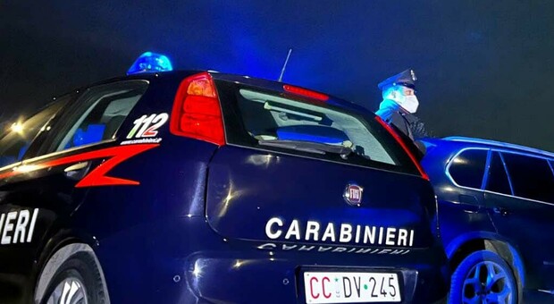 I Carabinieri impegnati nell'arresto a Montebelluna