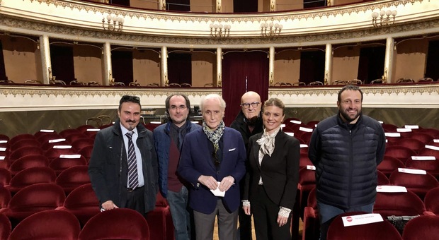 Il tenore Jose Carreras ad Orvieto per un sopralluogo al Teatro Mancinelli e una visita in Duomo