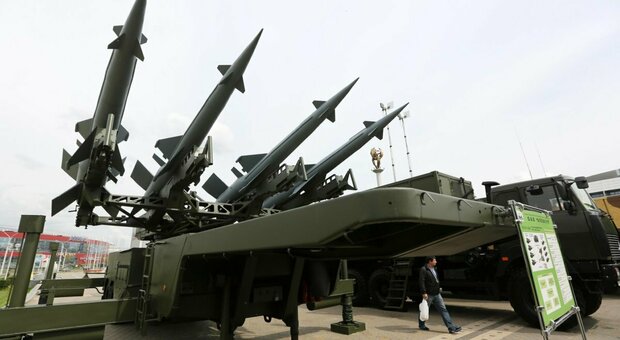 Dai missili Stinger ai droni fantasma: ecco gli armamenti forniti a Kiev dai Paesi della Nato