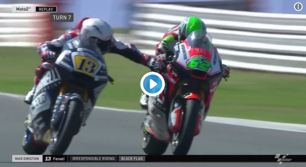 Gp San Marino, gesto folle di Romano Fenati in Moto 2: tira il freno a Stefano Manzi a oltre 250 km/h Video
