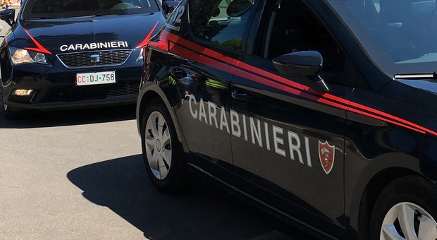 Roma, Bracciano, controlli antidroga dei carabinieri: 2 pusher in manette