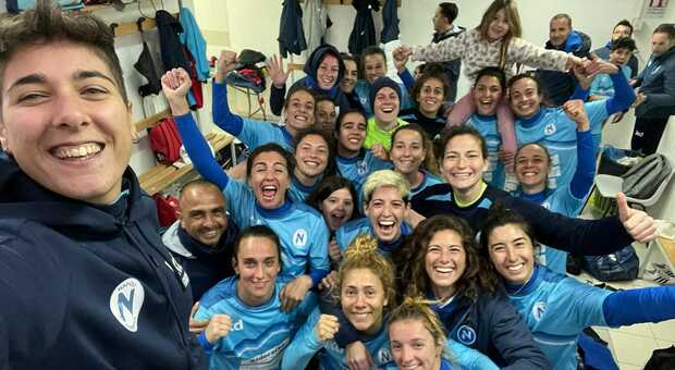 Selfie del Napoli femminile post vittoria